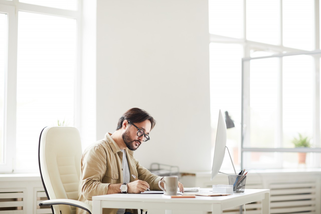 A Importância dos Móveis Ergonômicos em um Escritório de Trabalho: Bem-estar e Produtividade em Harmonia