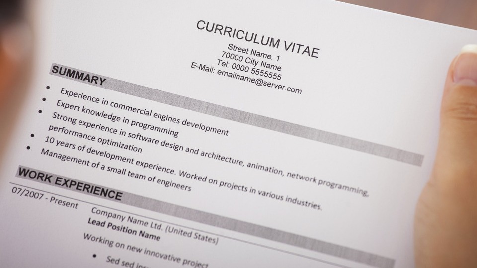 Nove dicas para deixar perfil e currículo no LinkedIn imbatíveis
